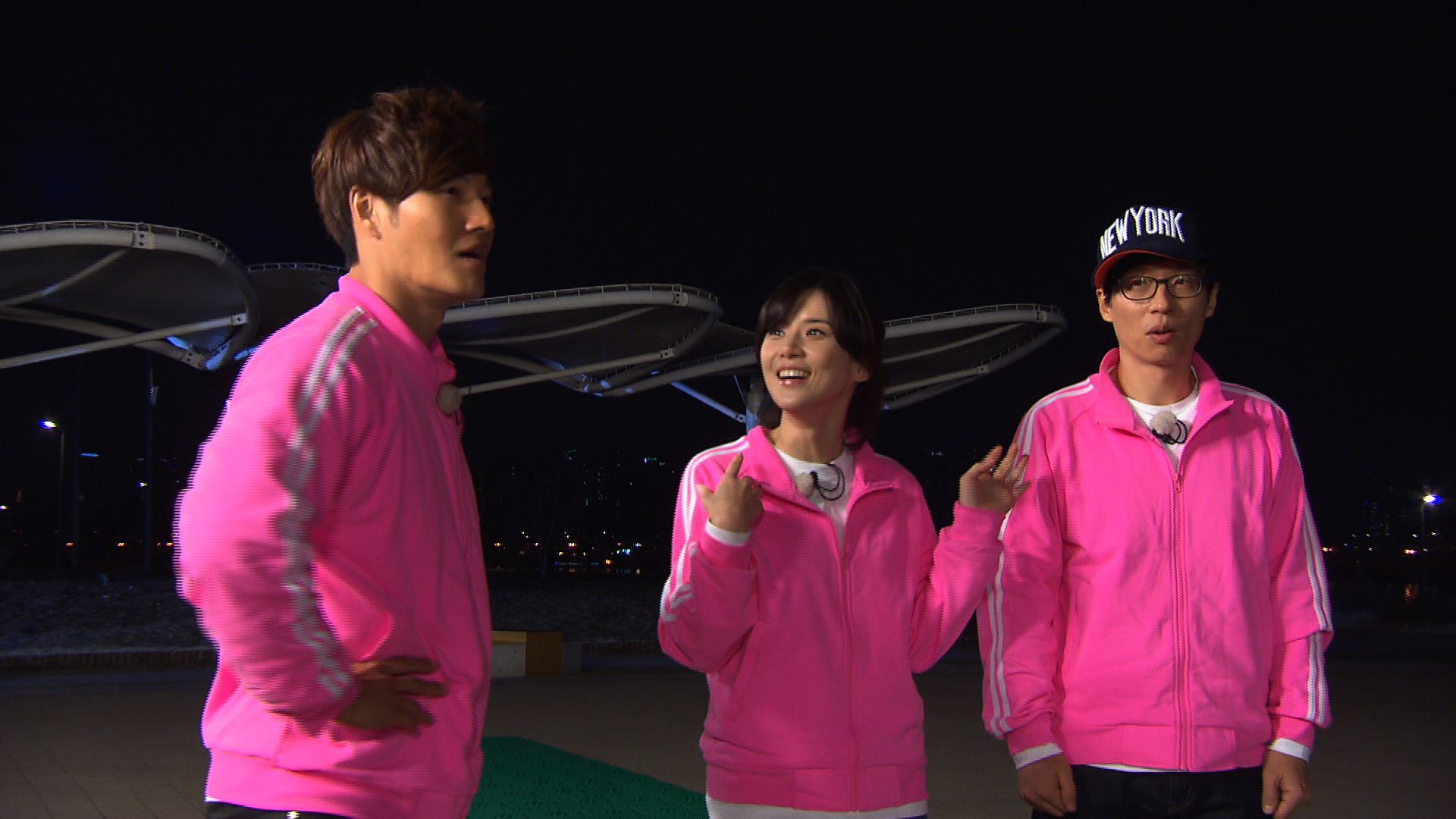 20130419李宝英与李尚允亮相runningman开展最佳情侣赛跑2起大图多p